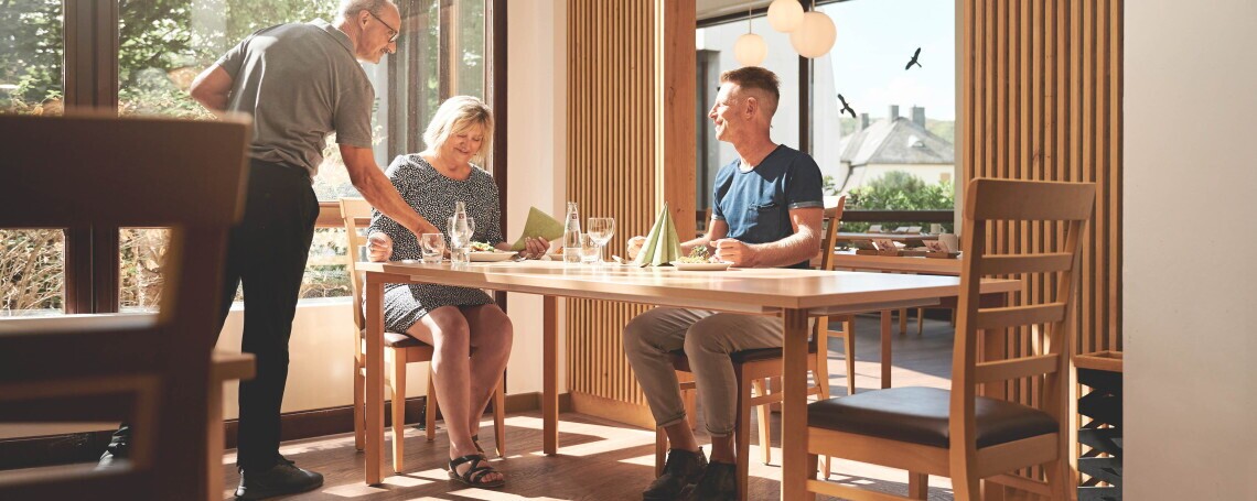 Aushilfe für unsere Cafeteria im Spätdienst auf 603€-Basis (m/w/d), 1. Bild